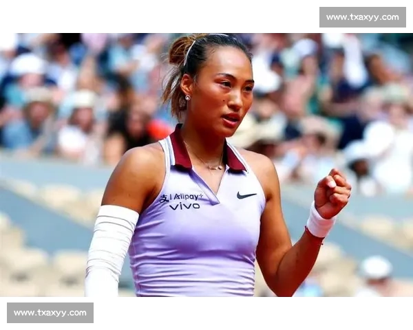 郑钦文憾负阿尼西莫娃止步四强，后勤失误成致命伤！奖金首进前十，柏林站再战萨巴伦卡